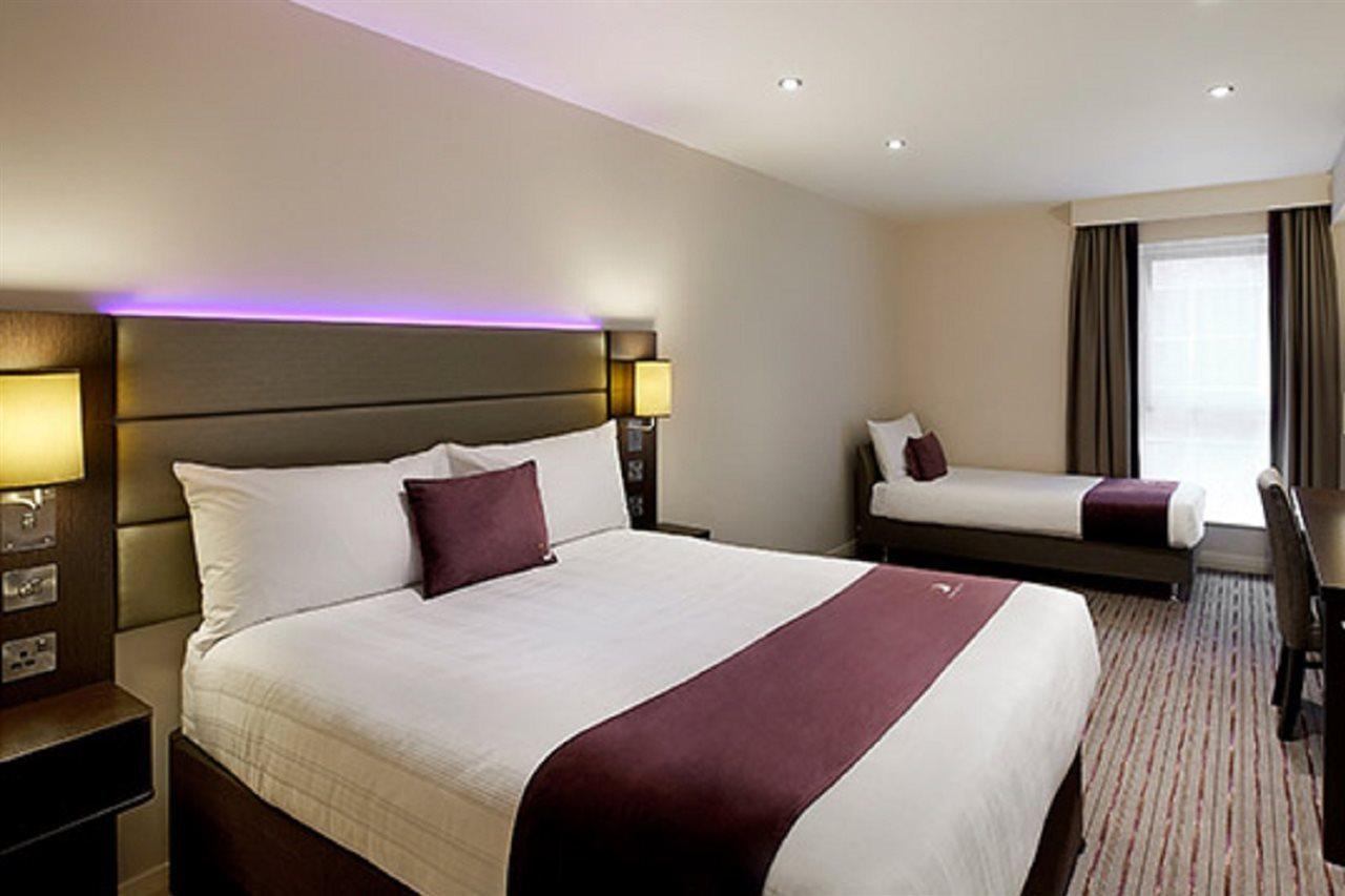Premier Inn Premier Inn Бэгзхост Экстерьер фото