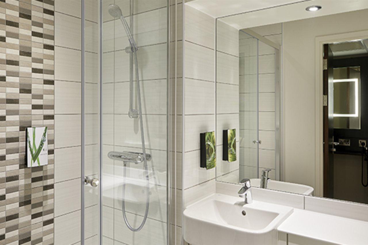 Premier Inn Premier Inn Бэгзхост Экстерьер фото